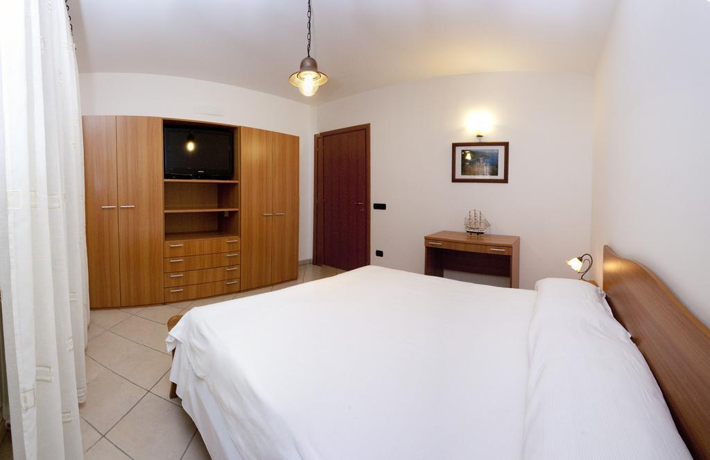Olga'S Residence Relais Nerano Δωμάτιο φωτογραφία