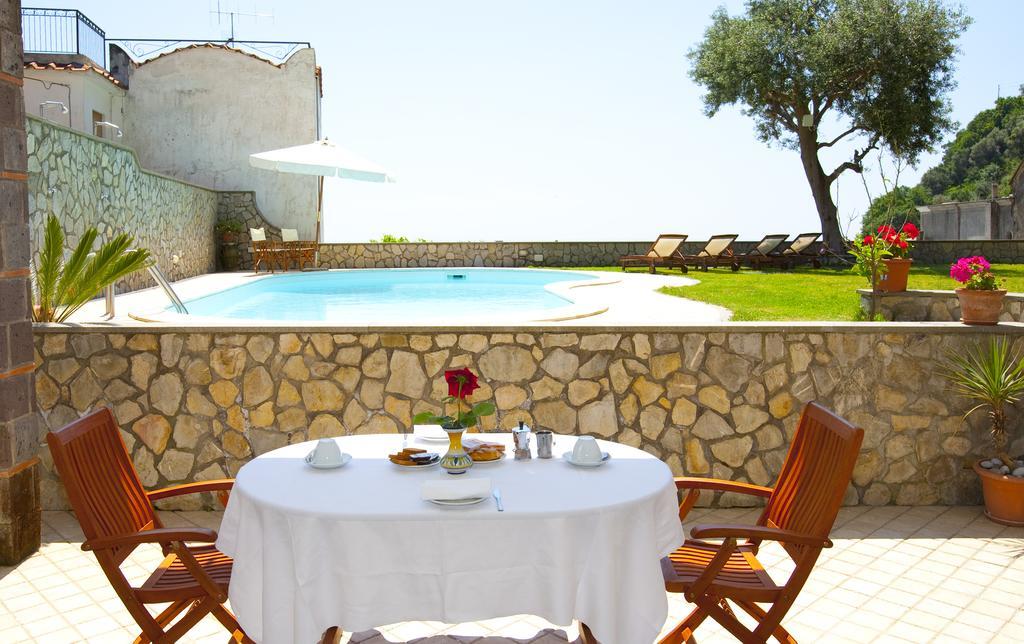 Olga'S Residence Relais Nerano Δωμάτιο φωτογραφία